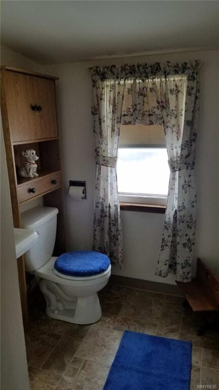 2nd floor half bath