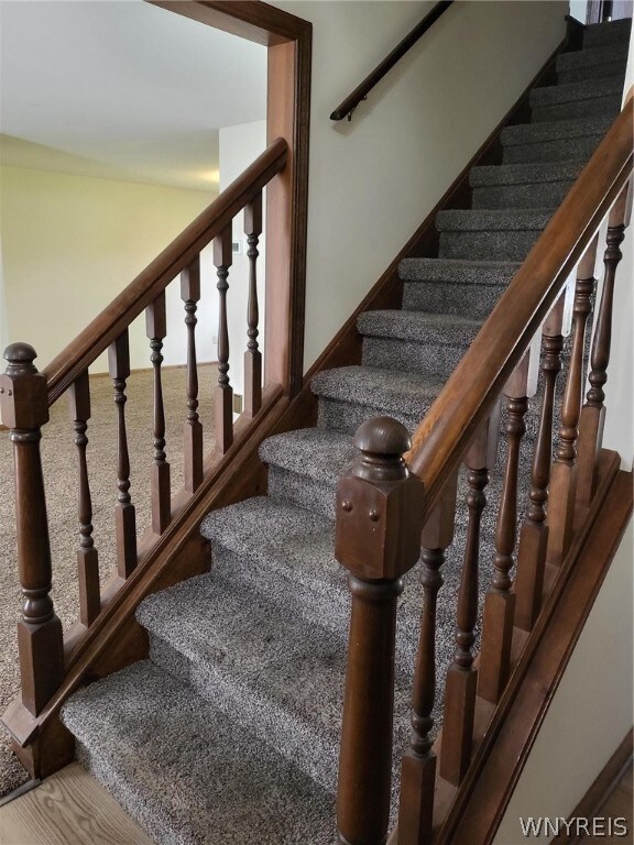 1455 Doebler Dr, North Tonawanda, NY 14120 - photo 3