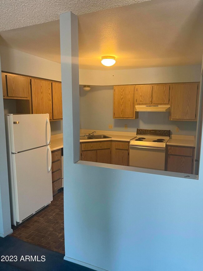 2151 N Meridian Dr unit 3, Apache Junction, AZ 85120 - photo 6