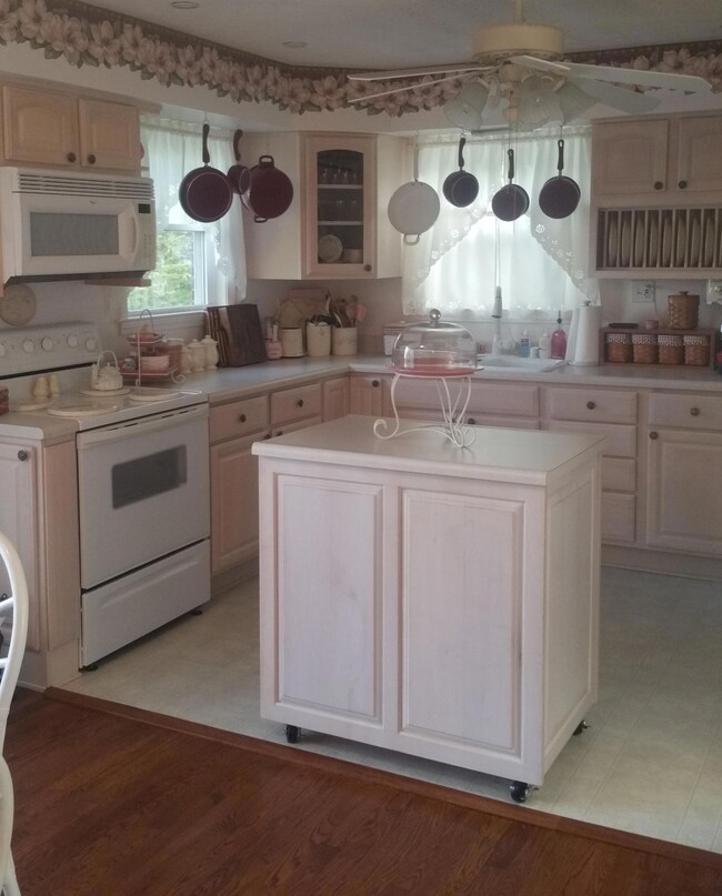 568 Hughley Ln, Harrodsburg, KY 40330 - photo 6