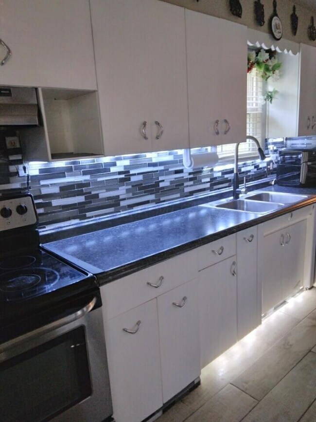 736 1/2 E Allen St, Lancaster, OH 43130 - photo 6