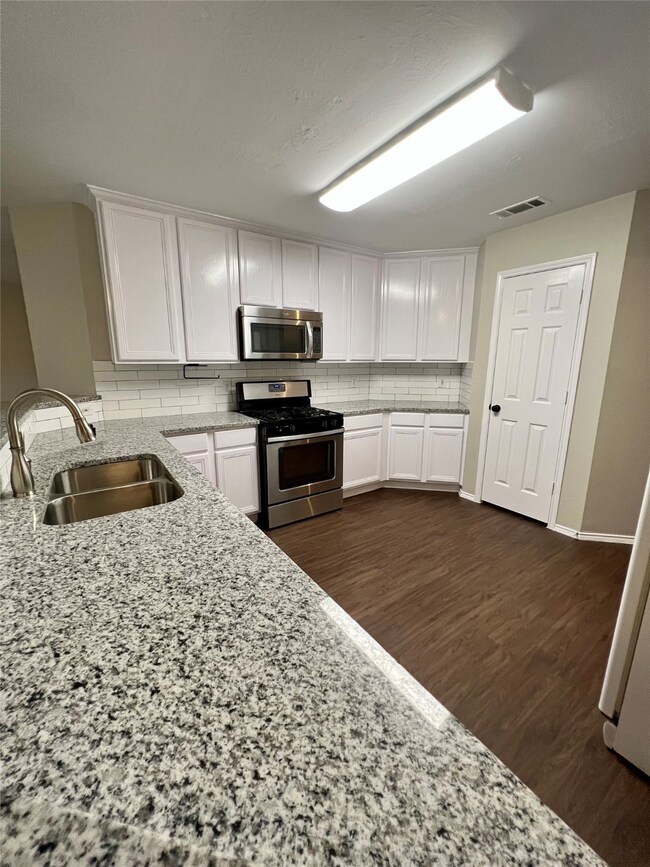 32114 Willow Creek Park, Conroe, TX 77385 - photo 7