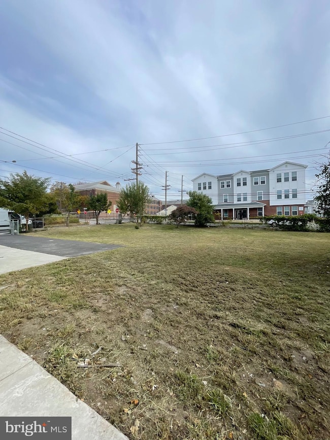 909 N 24th St, Camden, NJ 08105 - photo 5