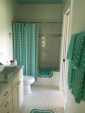 Upstairs Bath