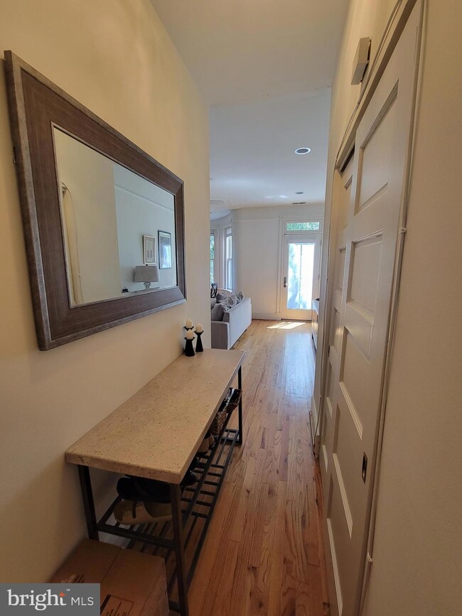 1725 P St NW unit 203, Washington, DC 20036 - photo 3