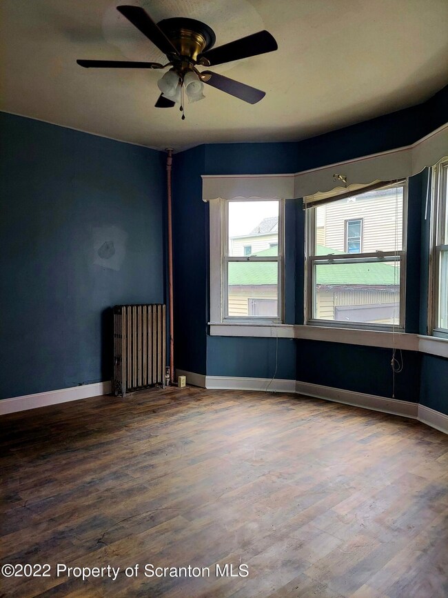 642 Alder St, Scranton, PA 18505 - photo 6