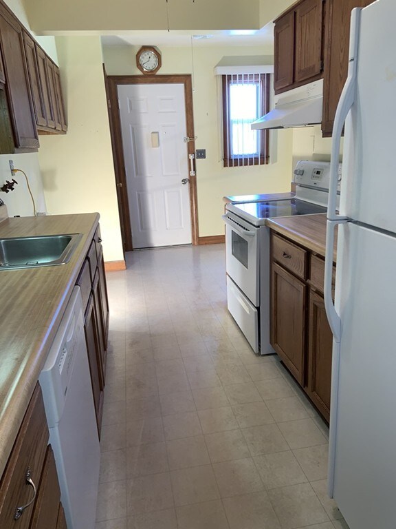 121 Partridge Ln unit 6091A, Chicopee, MA 01022 - photo 4