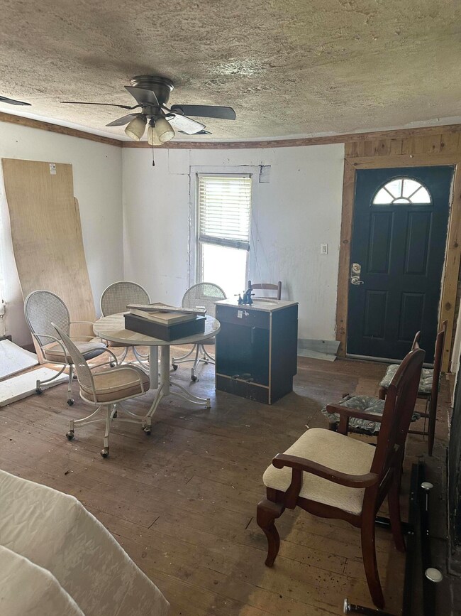 5347 Lawrenceburg Rd, Bloomfield, KY 40008 - photo 7