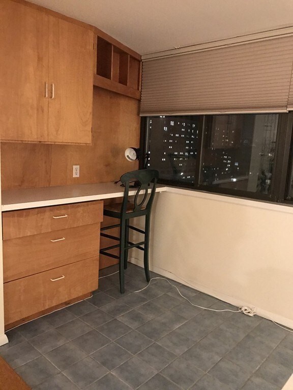 9 Hawthorne Place unit 14C, Boston, MA 02114 - photo 4