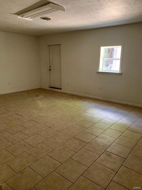 100 Lovers Ln unit A,B,& C, Rolla, MO 65401 - photo 3
