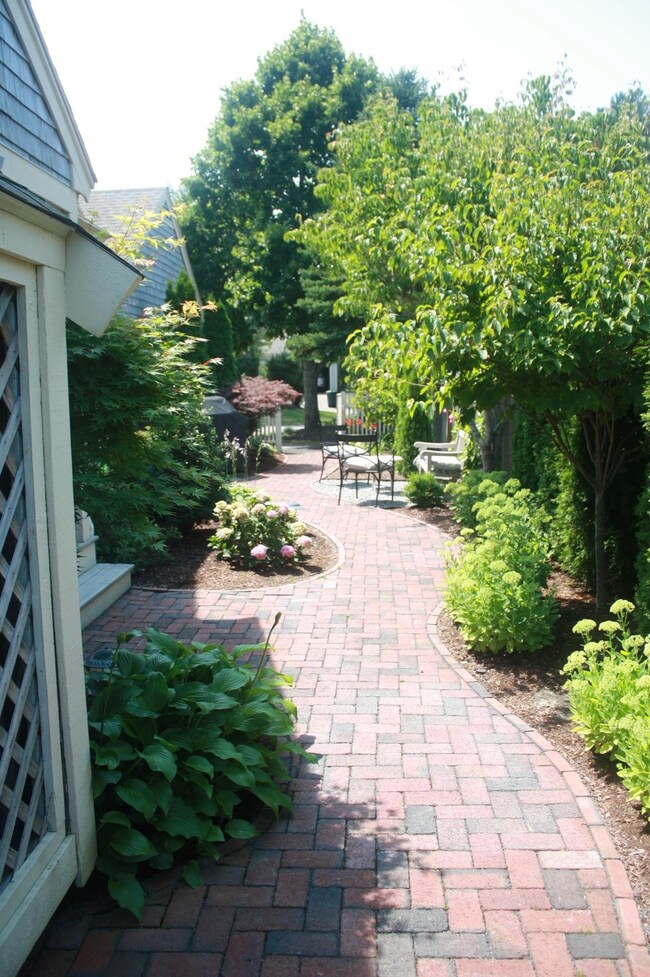 18 Pine Reach unit D, Yarmouth Port, MA 02675 - photo 5