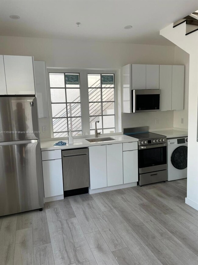 1610 Euclid Ave unit A112, Miami Beach, FL 33139 - photo 3