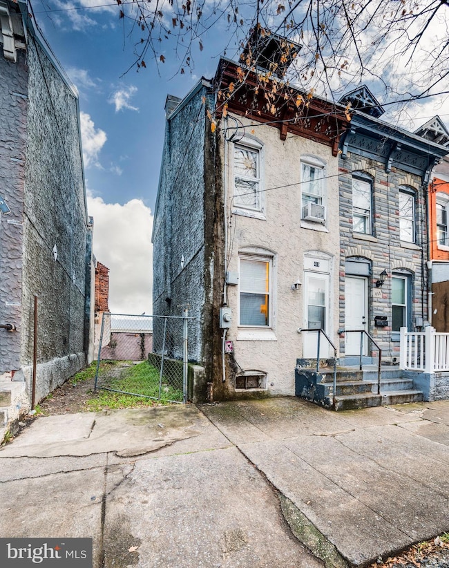 419 N 2nd St, Reading, PA 19601 - photo 3