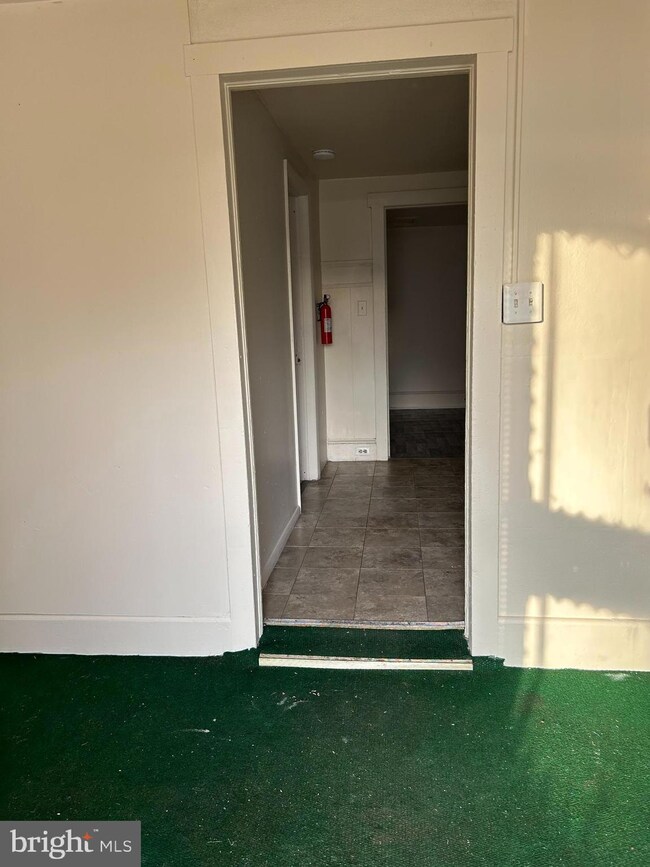 149 E Jefferson St unit A, Paulsboro, NJ 08066 - photo 2