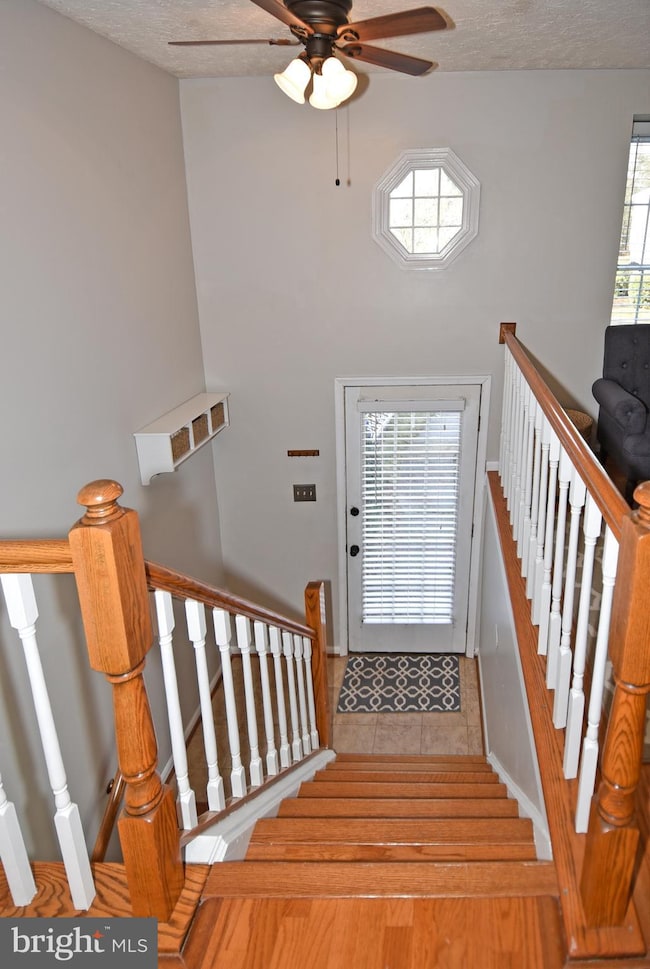 1615 Fieldthorn Dr, Reston, VA 20194 - photo 6