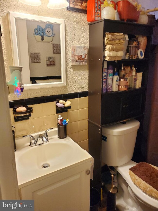 2718 Hawthorne Terrace, Hyattsville, MD 20785 - photo 7