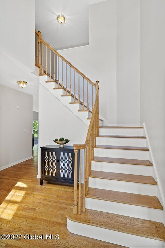 719 Sachem Cir, Slingerlands, NY 12159 - photo 6