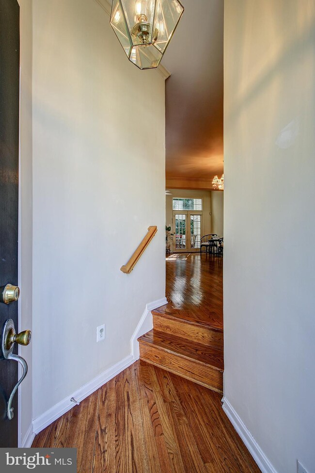 10505 Mills Crossing Way, Kensington, MD 20895 - photo 5