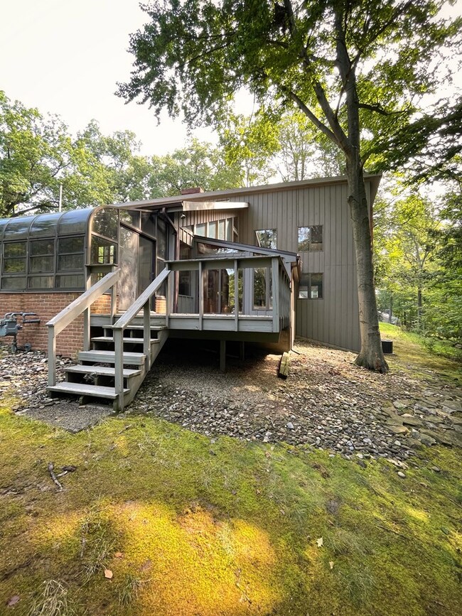 457 Woodhill Dr N, Ashland, OH 44805 - photo 6