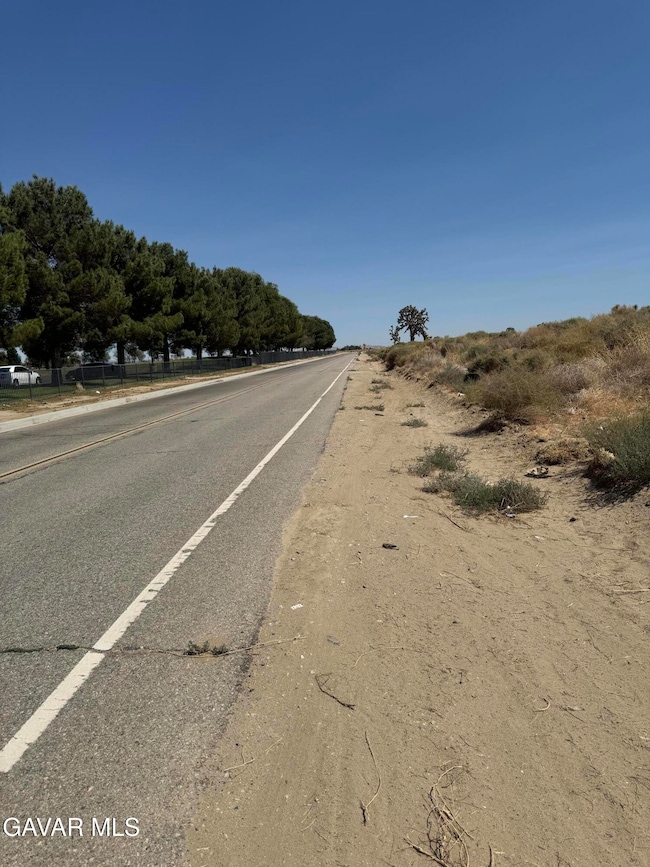 0 Vac Avenue L and 30th St E Drt Vic unit 25007121, Lancaster, CA 93535 - photo 2