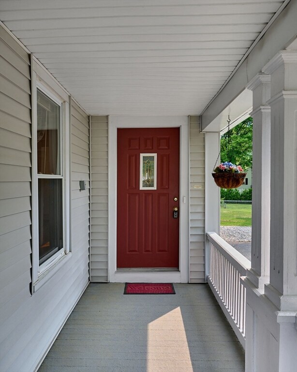 103 Holyoke St, Easthampton, MA 01027 - photo 4