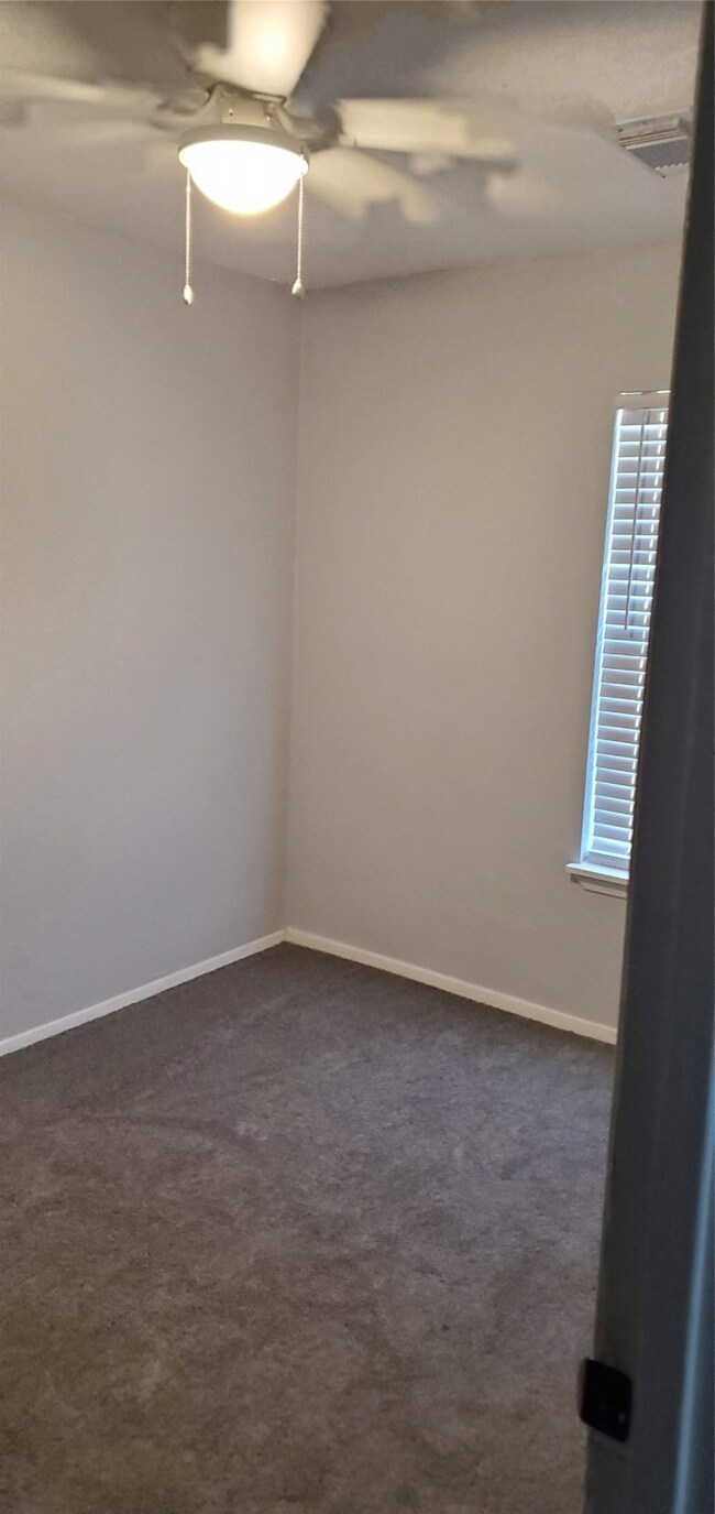 9535 Tower St, Houston, TX 77088 - photo 7