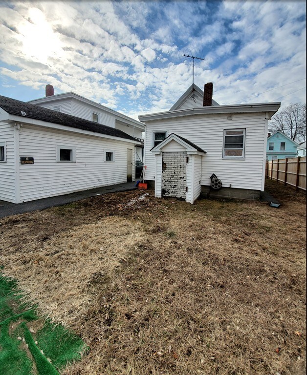 51 Fulton St unit 1, Lowell, MA 01850 - photo 3