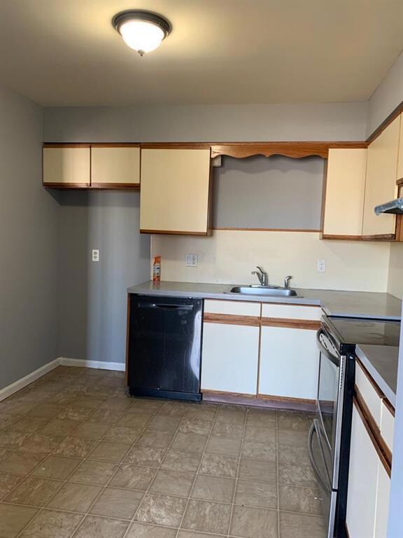 882 Maryland Ct, Whitehall, PA 18052 - photo 7