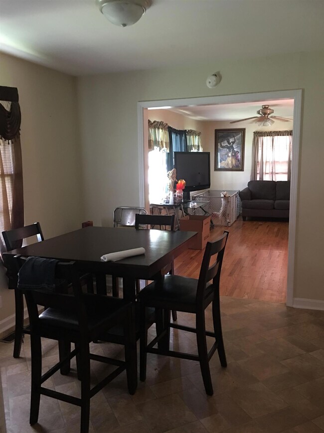 123 Pickle St, Shelbyville, TN 37160 - photo 6