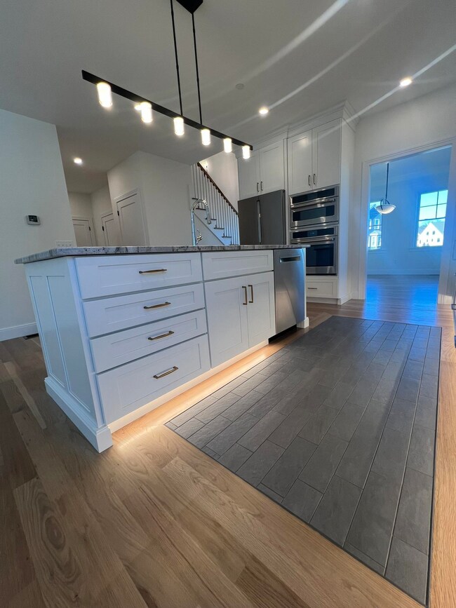 190 Sage Ln unit 24, Greenland, NH 03840 - photo 3