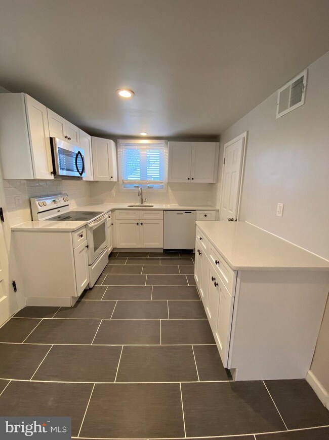 3355 W Mill Rd, Hatboro, PA 19040 - photo 4