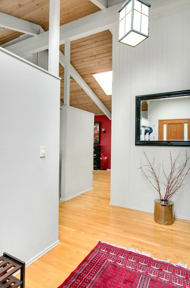 23005 108th Ave W, Edmonds, WA 98020 - photo 2