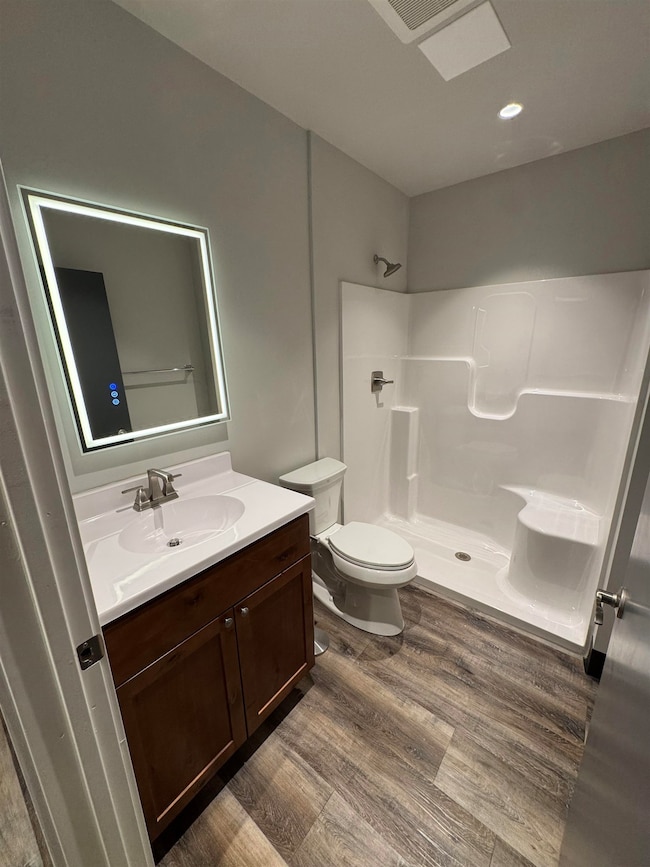 826 W 8th St, Appleton, WI 54914 - photo 4