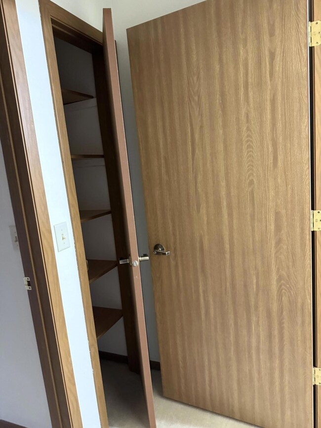 611 Main St S unit 207, Renville, MN 56284 - photo 6