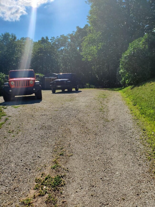 Rangeline drive way