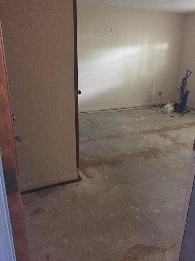 1470 Slade Ave unit 103, Columbus, OH 43235 - photo 2