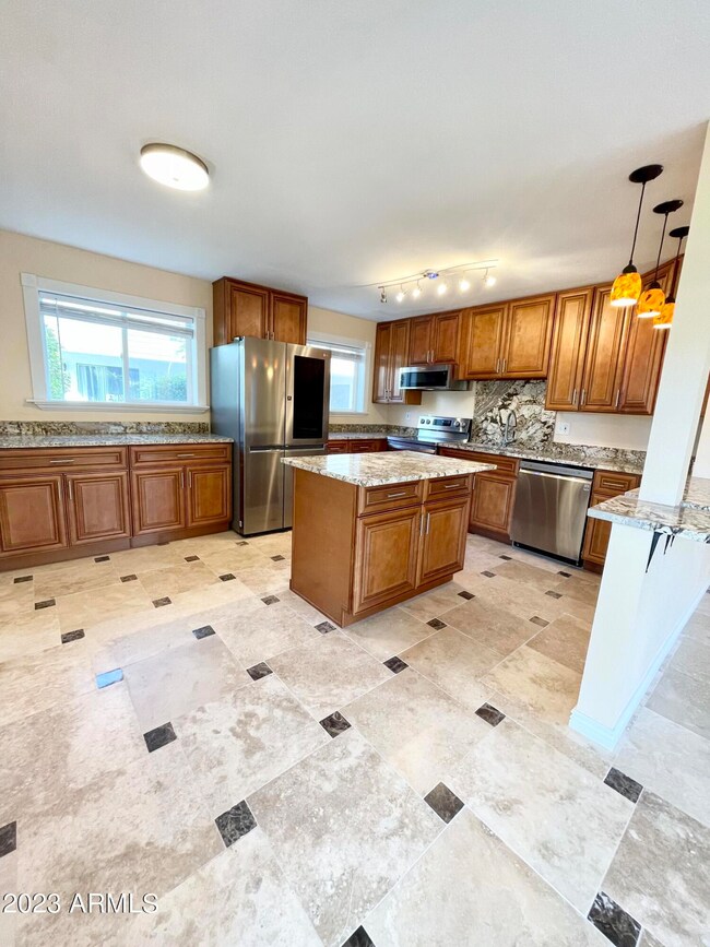 527 E Roanoke Ave unit A, Phoenix, AZ 85004 - photo 4