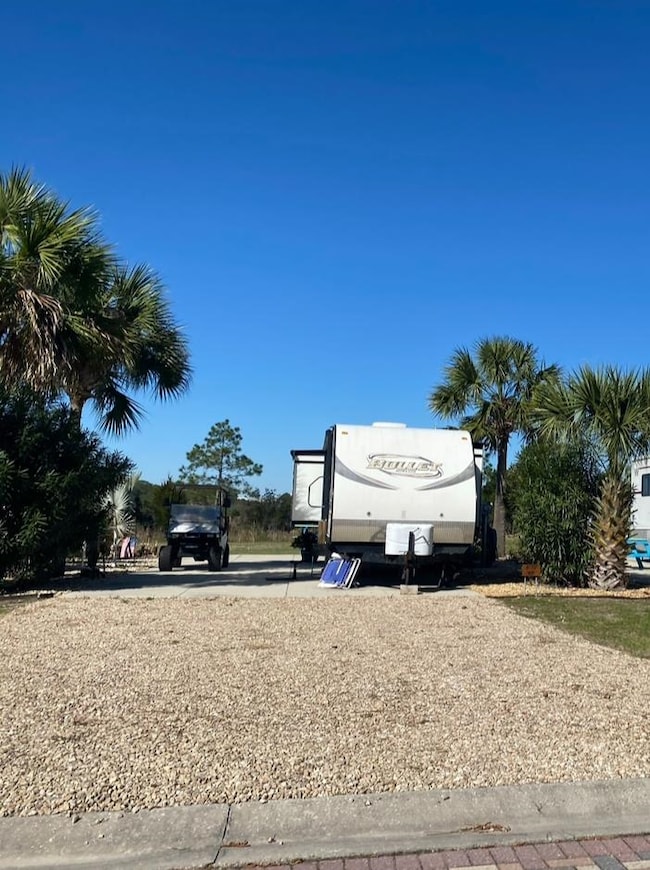 327 E Pass Landing, Carrabelle, FL 32322 - photo 2