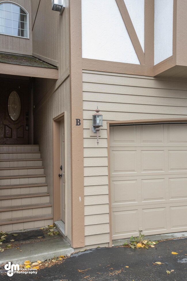 Exterior Front-ELKO4695-FULL