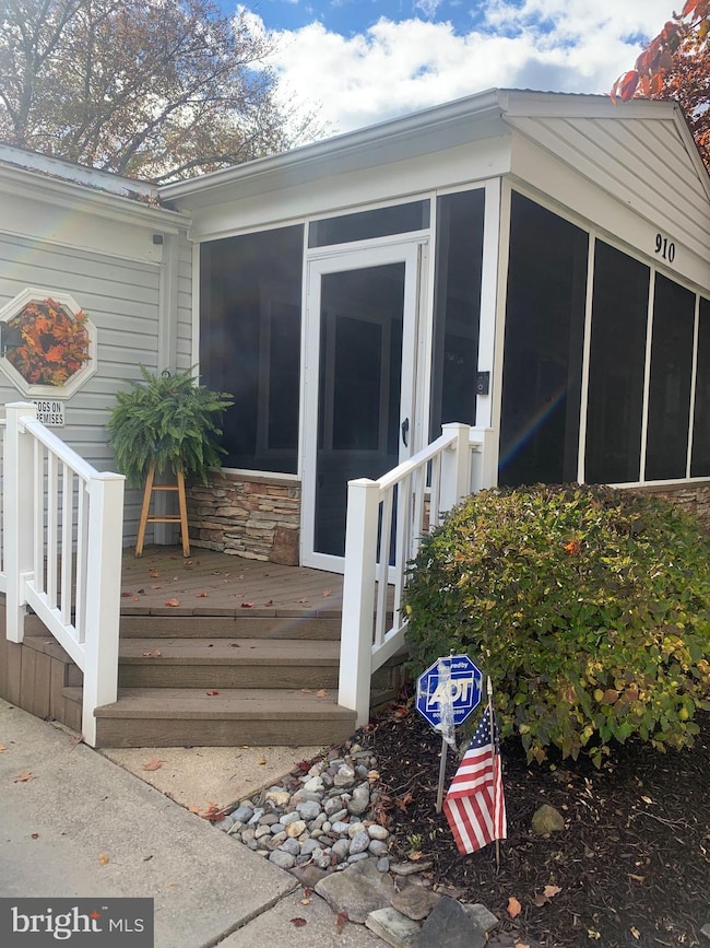 910 Shirley Manor Rd, Reisterstown, MD 21136 - photo 2