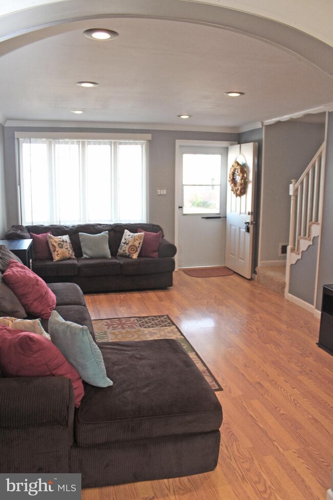 7437 Edsworth Rd, Dundalk, MD 21222 - photo 4