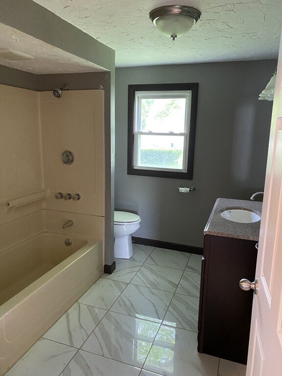 91 Mason Ave, Somerset, MA 02726 - photo 7