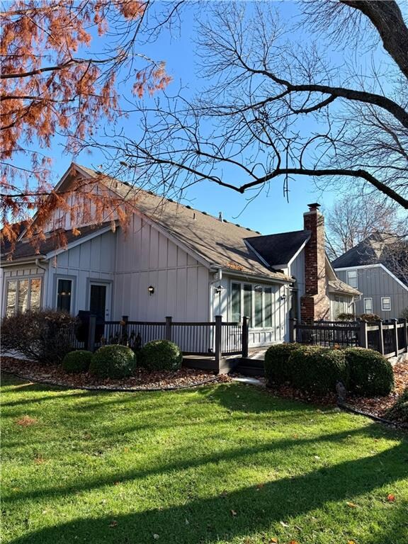 12726 Mohawk Cir, Leawood, KS 66209 - photo 2