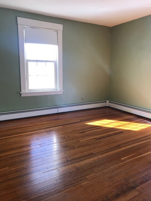 1026 Stafford St, Rochdale, MA 01542 - photo 6