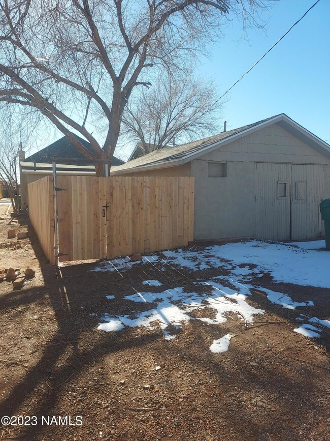 214 W Third St, Winslow, AZ 86047 - photo 4
