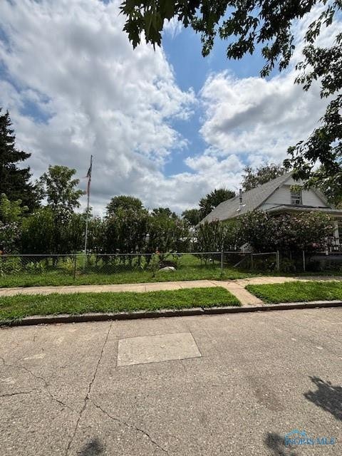 142 E Plumer St, Toledo, OH 43605 - photo 2