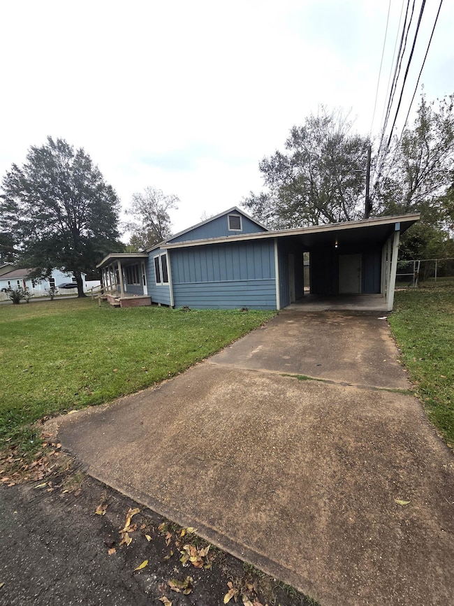 403 W Dewey Ave, Orange, TX 77630 - photo 2