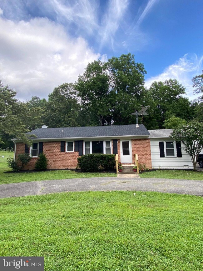 23542 Myrtle Point Rd, California, MD 20619 - photo 2