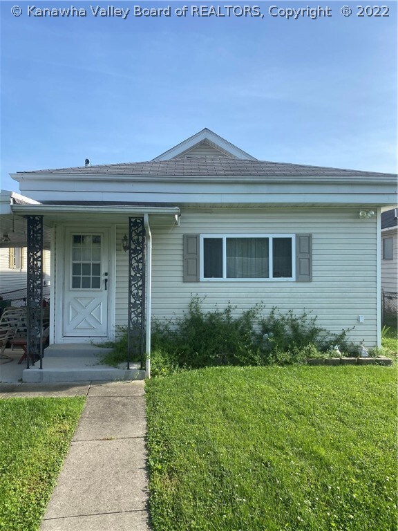 1306 Lightner Ave, Dunbar, WV 25064 - photo 7