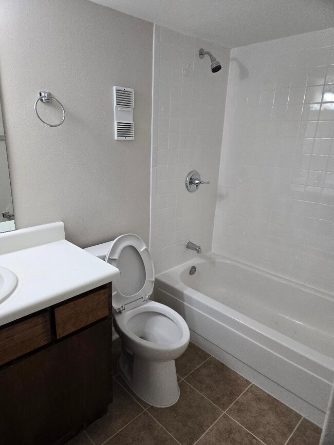 8419 Hearth Dr unit 21, Houston, TX 77054 - photo 5